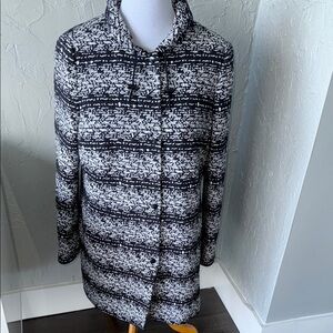 Akris Punto Women's Black and White Coat